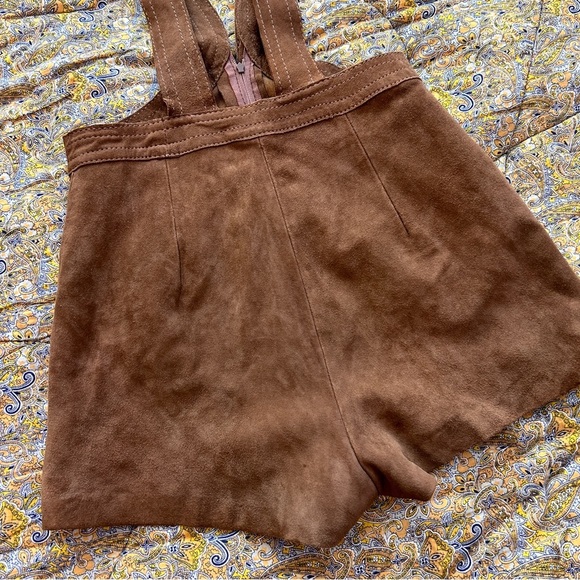 Vintage 1970s Brown Suede Suspender Shorts Hot Pants Lederhosen Rocker Hippie - Picture 2 of 12